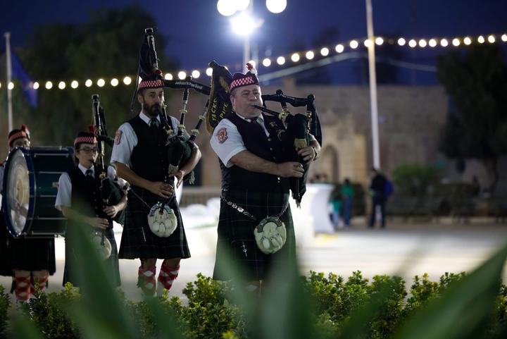 Pipes and drums at the Mount Carmel evening.